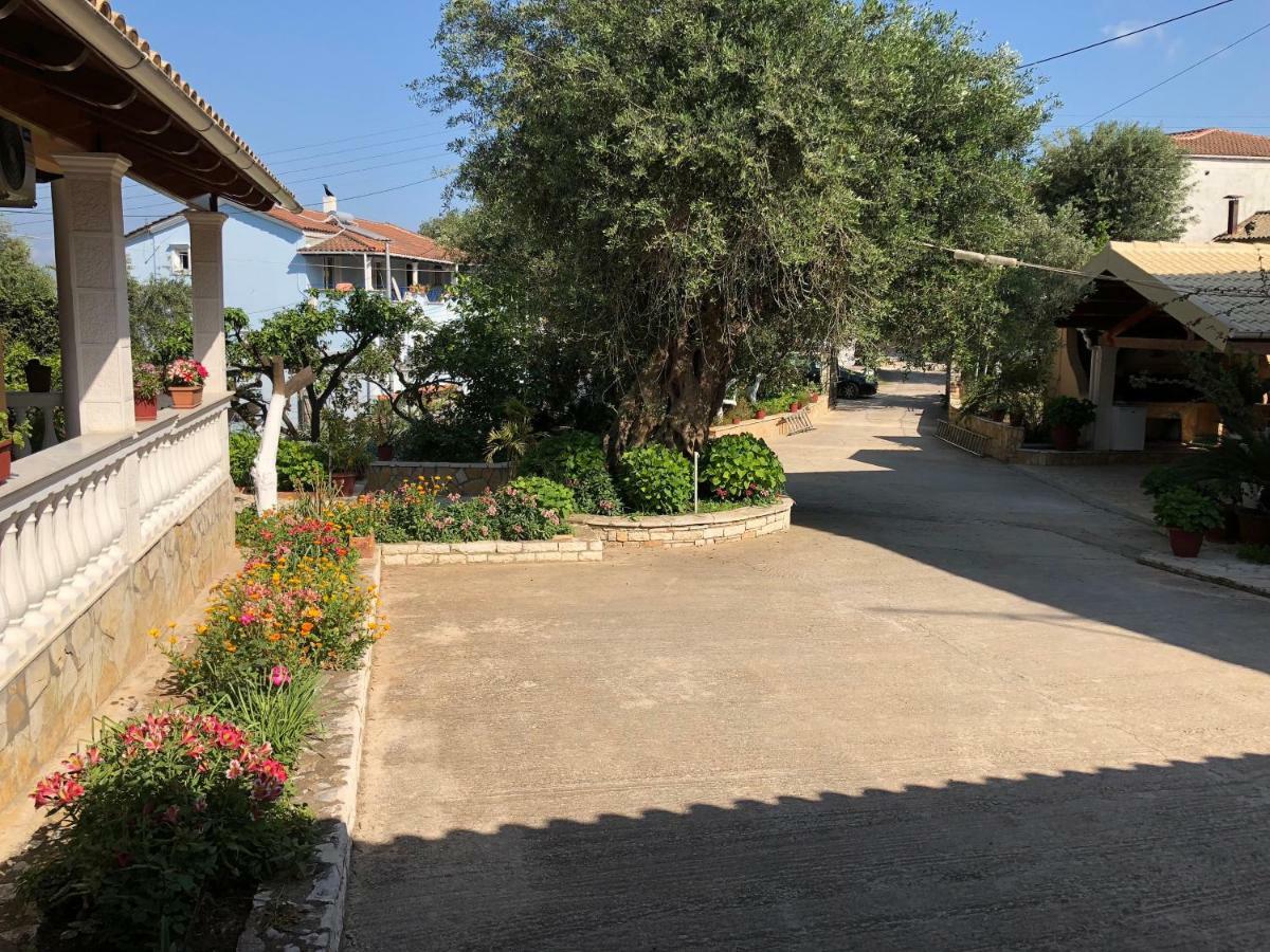 Alexandra' S Village House Като-Коракиана Экстерьер фото